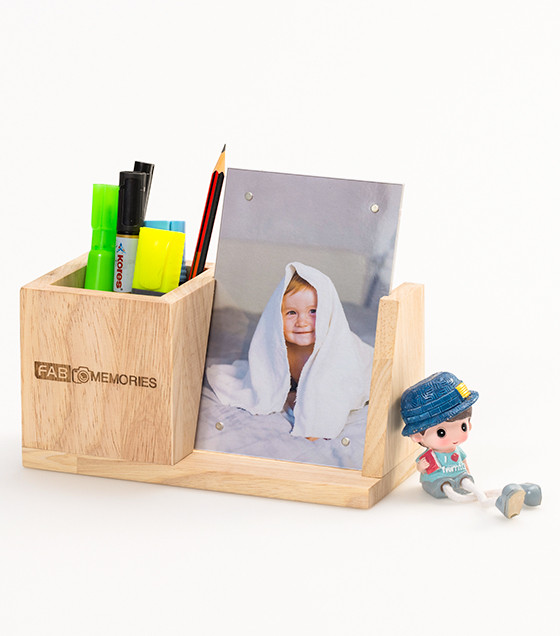 Pen holder